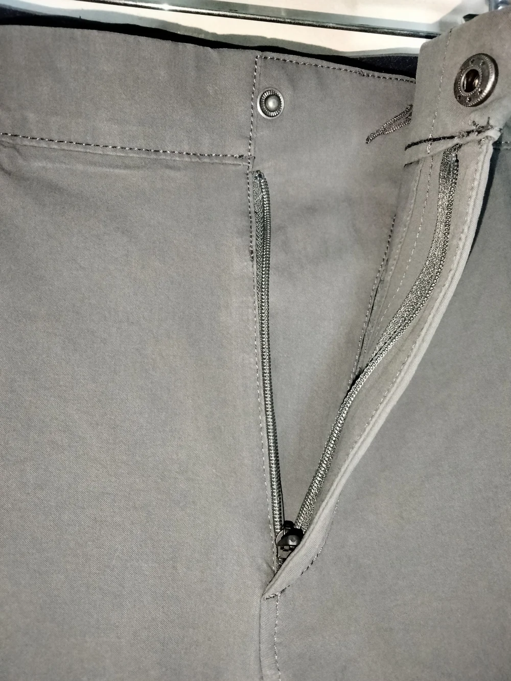 J. Crew Stretch (Sz 36) Men's Charcoal Gray Slip & Zip Pockets Slim Chino Pants